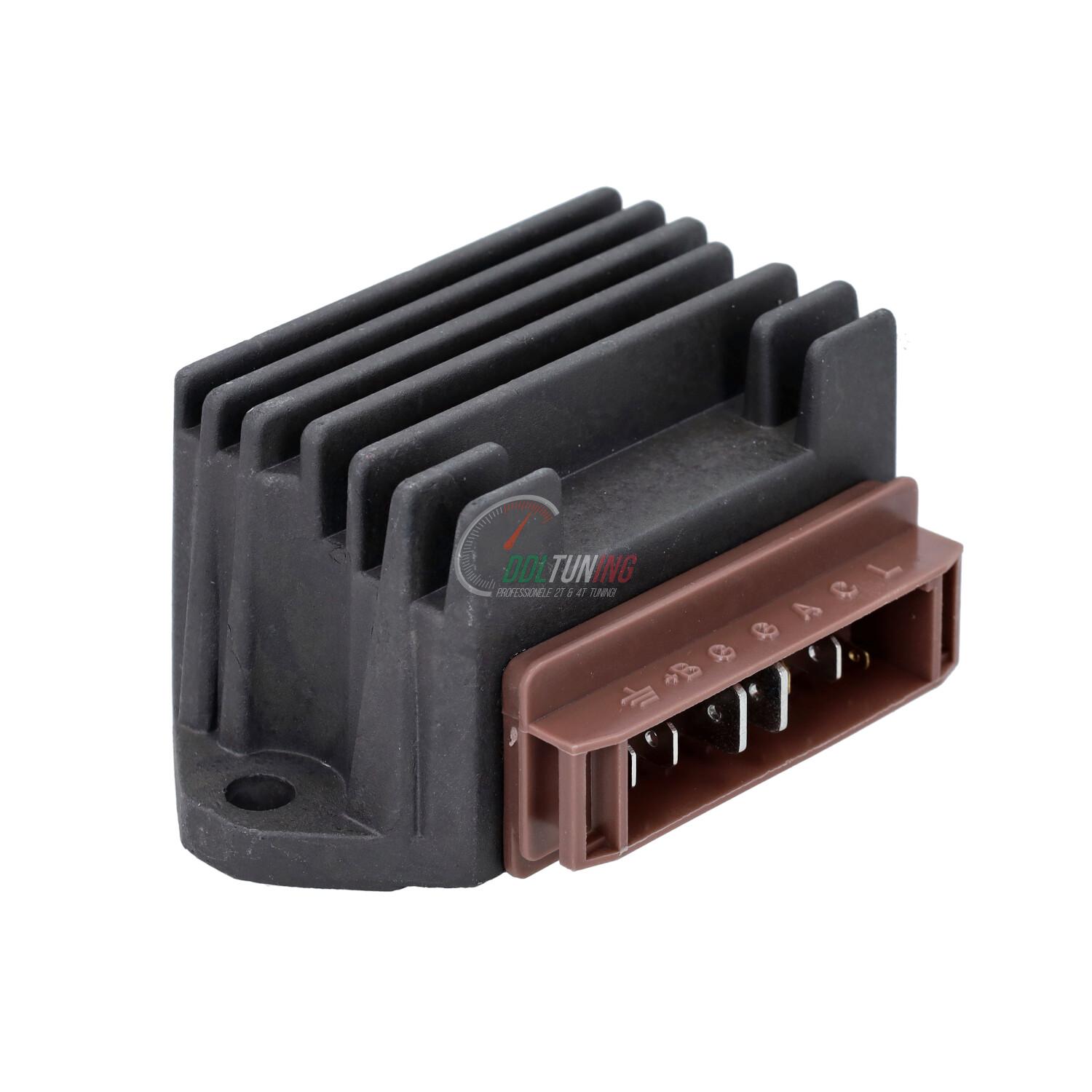 SPANNINGSREGELAAR 7-POLIG PIAGGIO TYPHOON/SKIPPER/HEXAGON/RUNNER 125-180CC 2T MODEL 292033